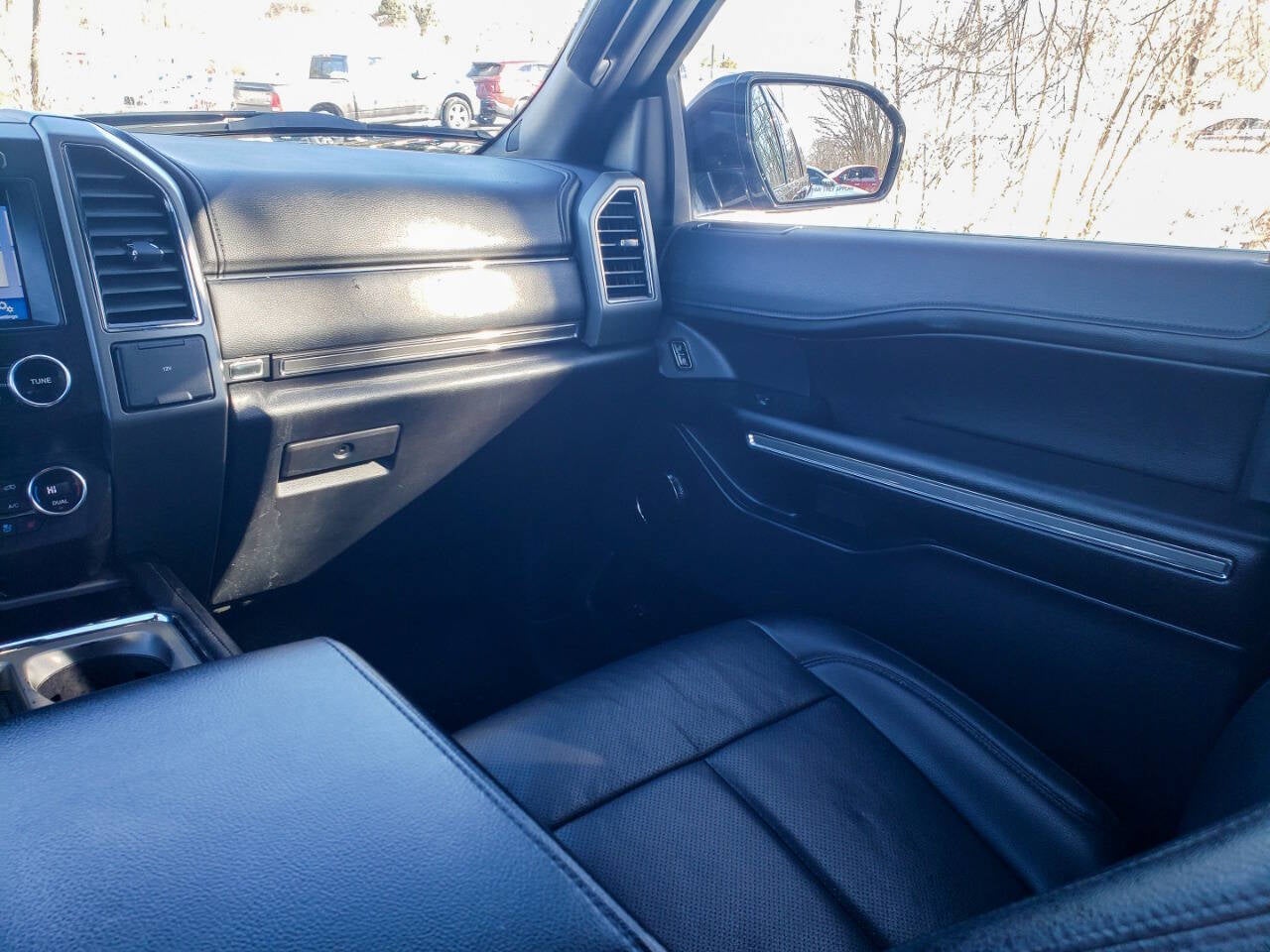 2019 Ford Expedition MAX XLT 4x4 4dr SUV