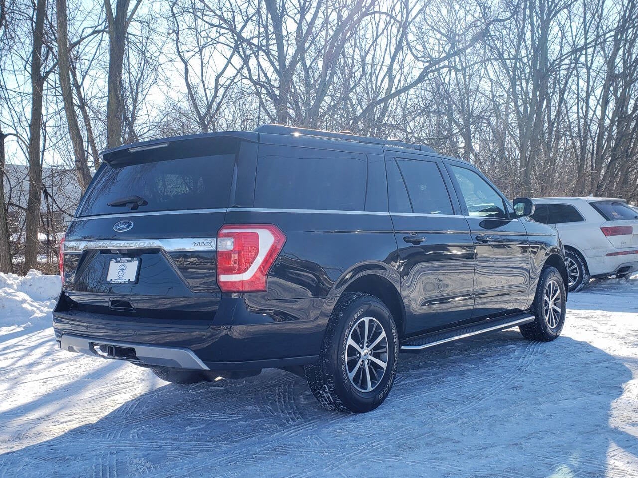 2019 Ford Expedition MAX XLT 4x4 4dr SUV