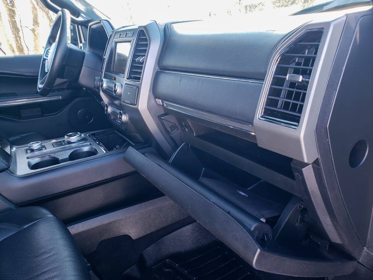 2019 Ford Expedition MAX XLT 4x4 4dr SUV