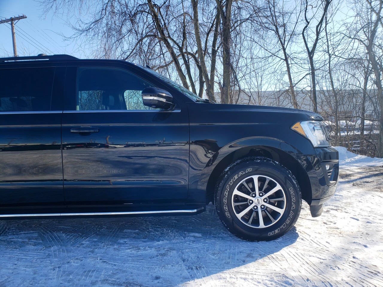 2019 Ford Expedition MAX XLT 4x4 4dr SUV