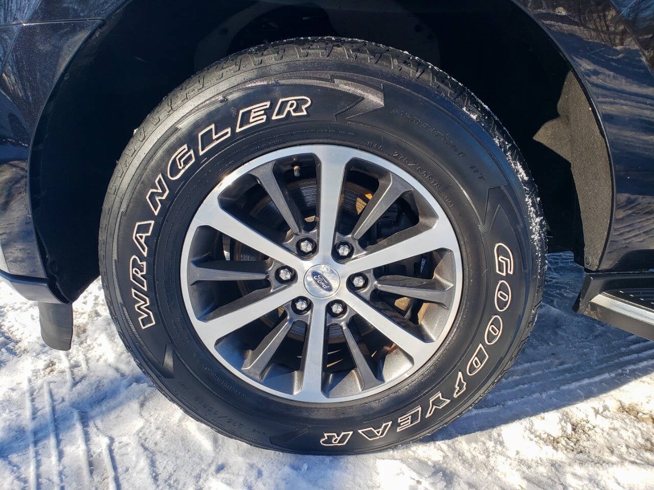 2019 Ford Expedition MAX XLT 4x4 4dr SUV