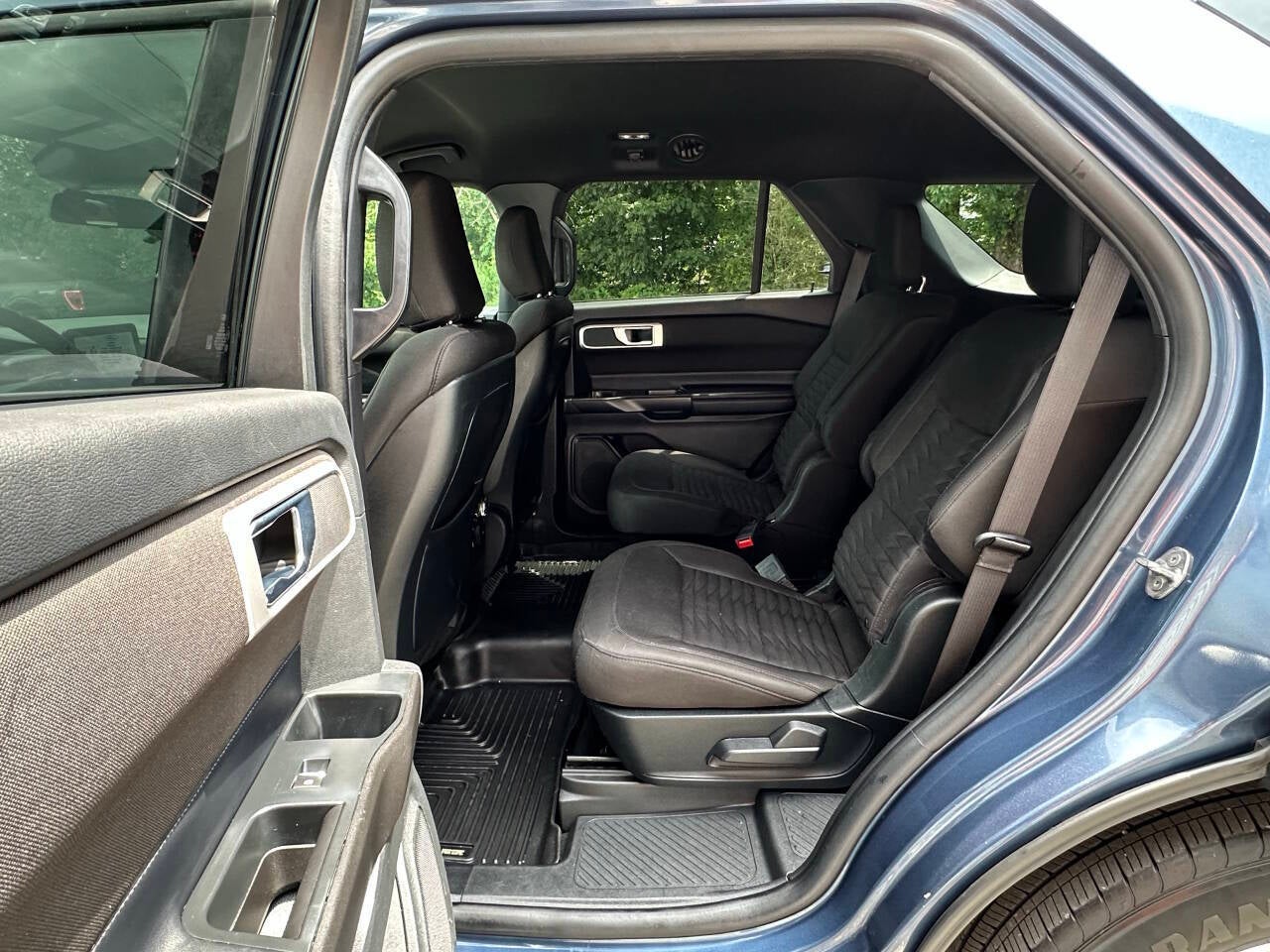 2020 Ford Explorer XLT AWD 4dr SUV
