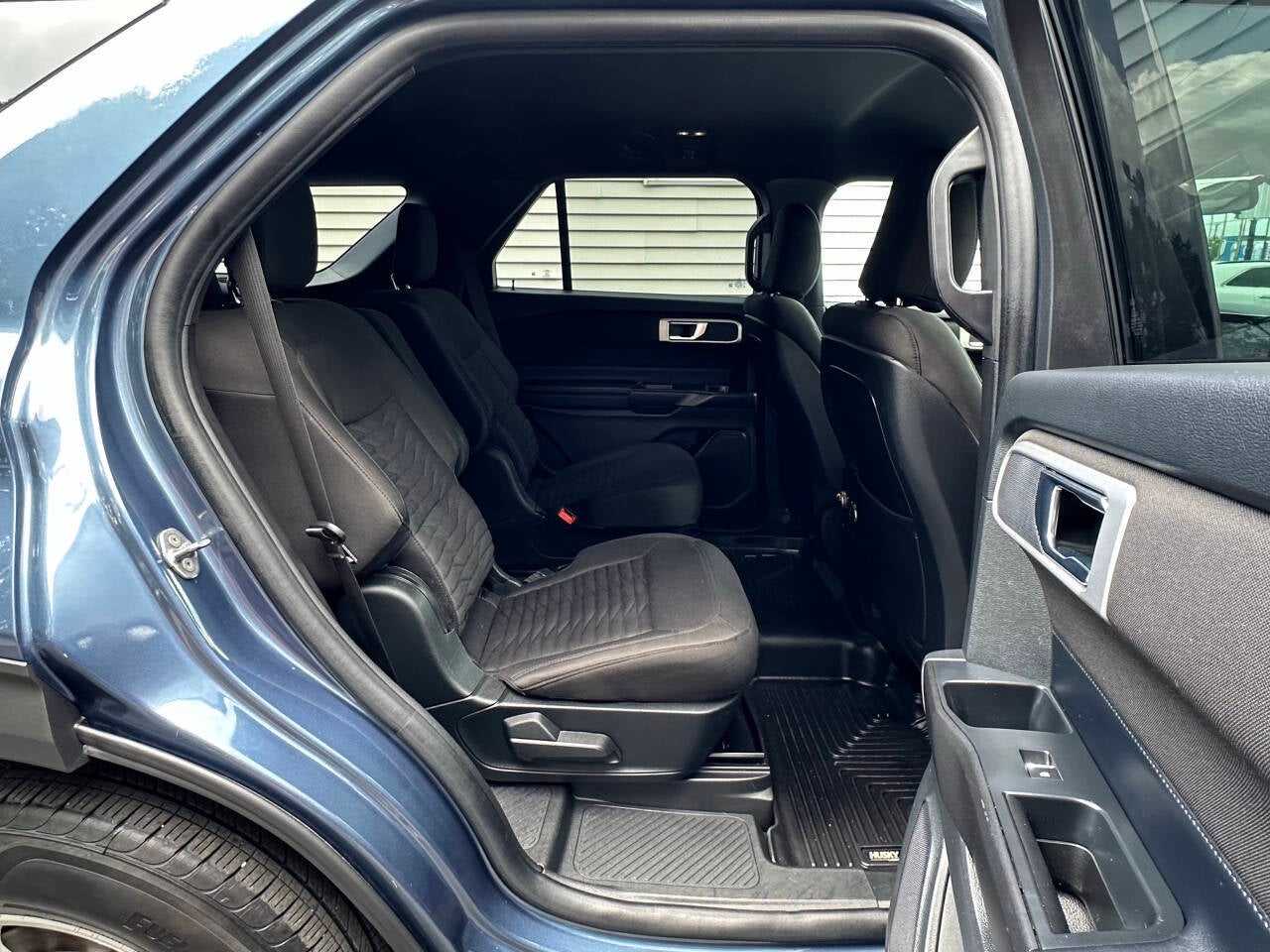 2020 Ford Explorer XLT AWD 4dr SUV