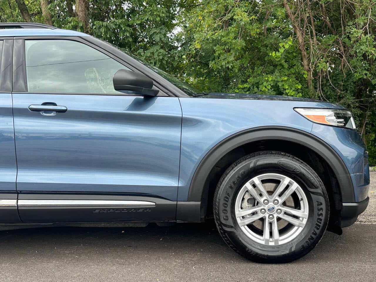 2020 Ford Explorer XLT AWD 4dr SUV