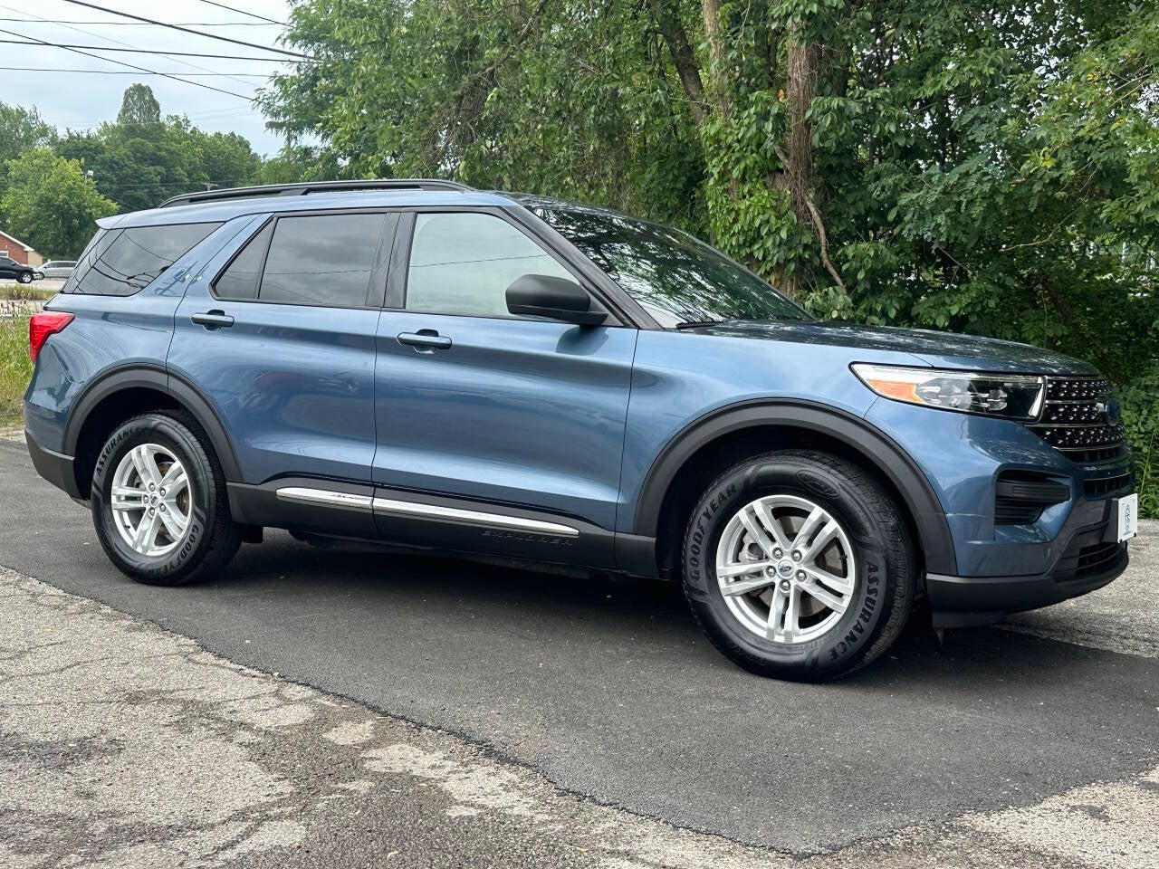 2020 Ford Explorer XLT AWD 4dr SUV