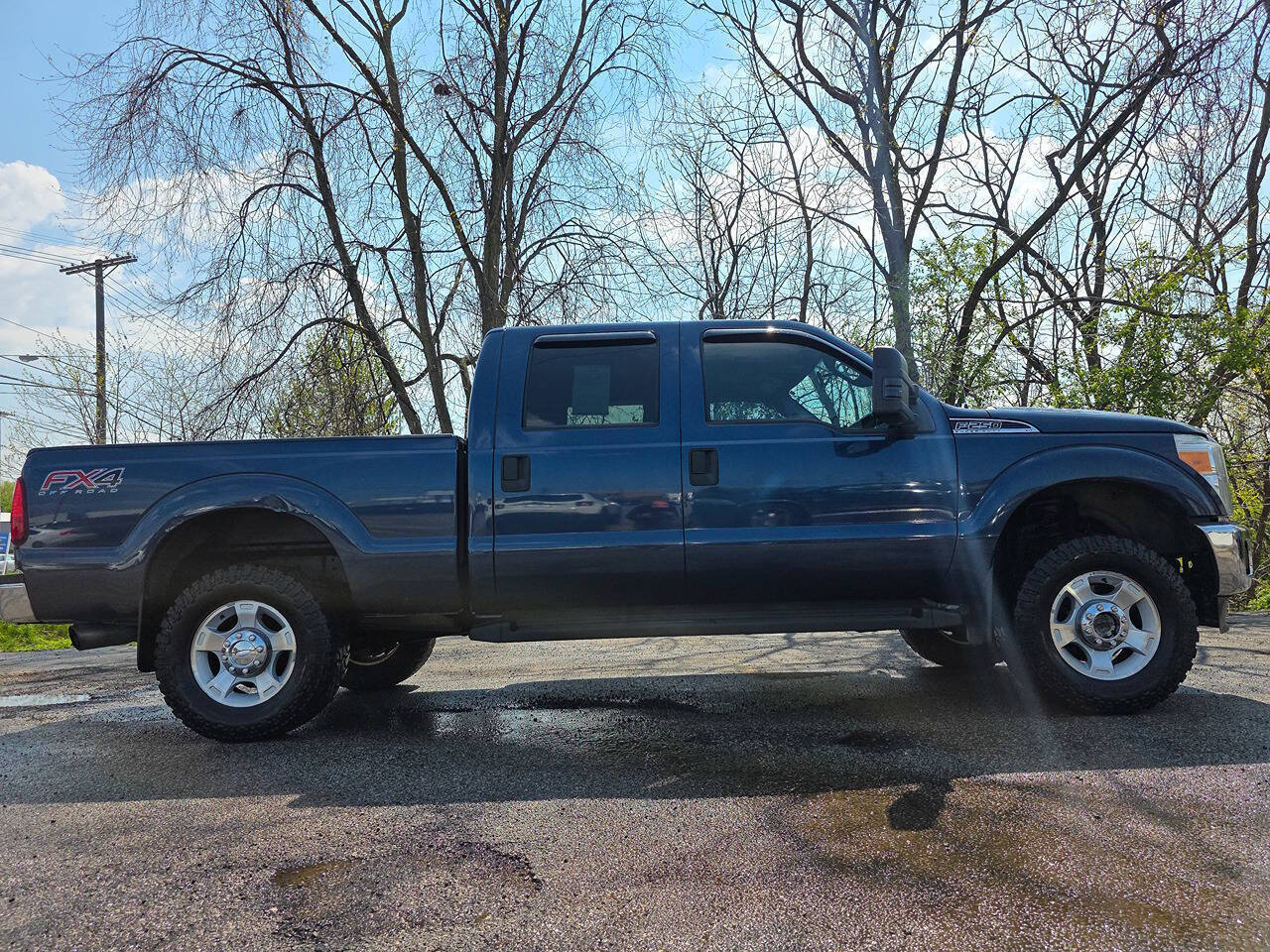 2013 Ford F-250 Super Duty XLT 4x4 4dr Crew Cab 6.8 ft. SB Pickup