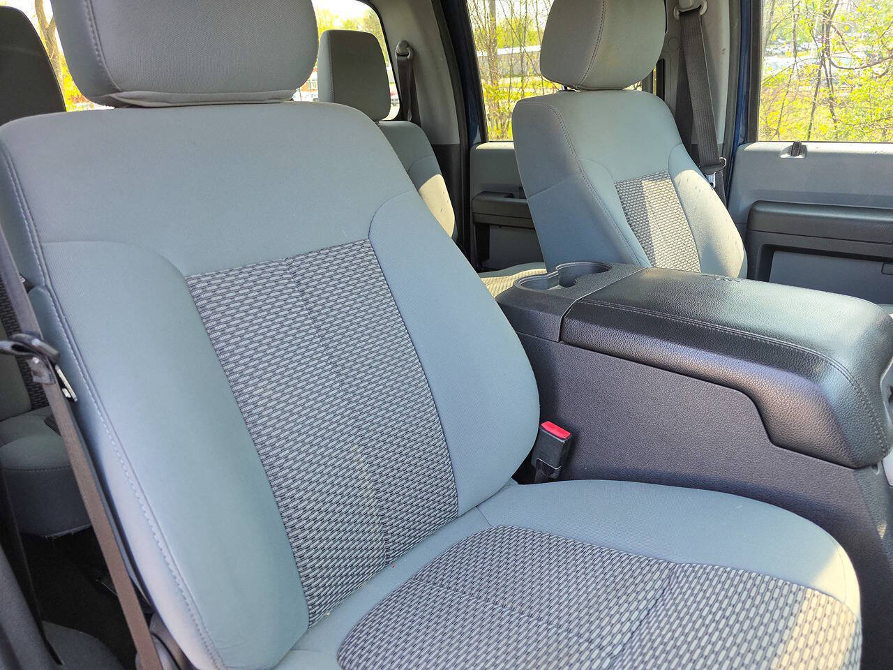 2013 Ford F-250 Super Duty XLT 4x4 4dr Crew Cab 6.8 ft. SB Pickup