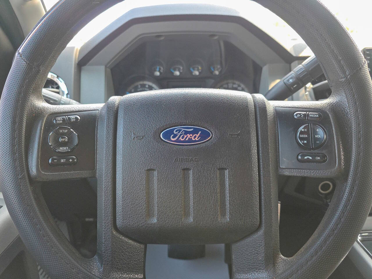 2013 Ford F-250 Super Duty XLT 4x4 4dr Crew Cab 6.8 ft. SB Pickup