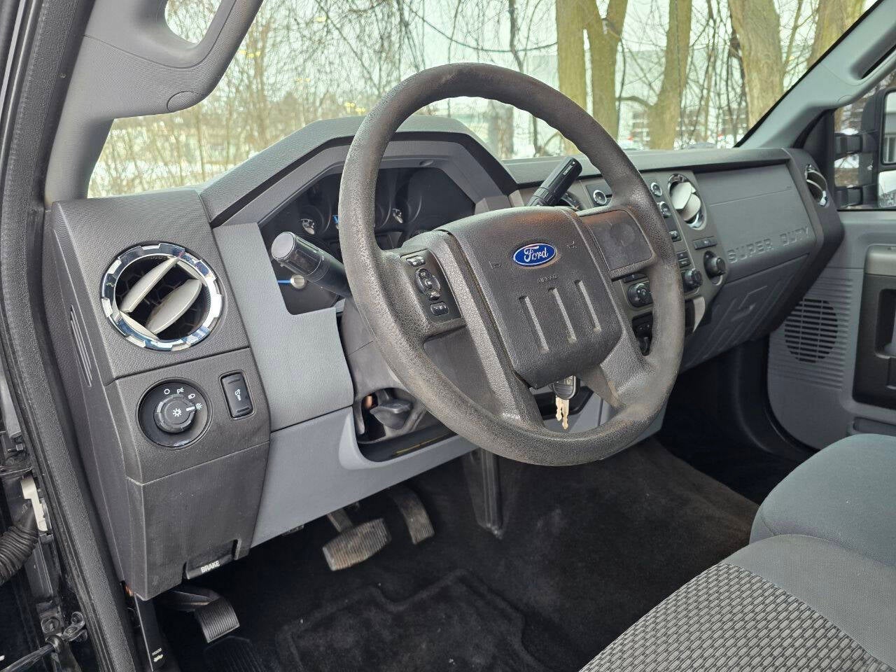 2012 Ford F-250 Super Duty XLT 4x4 4dr Crew Cab 8 ft. LB Pickup