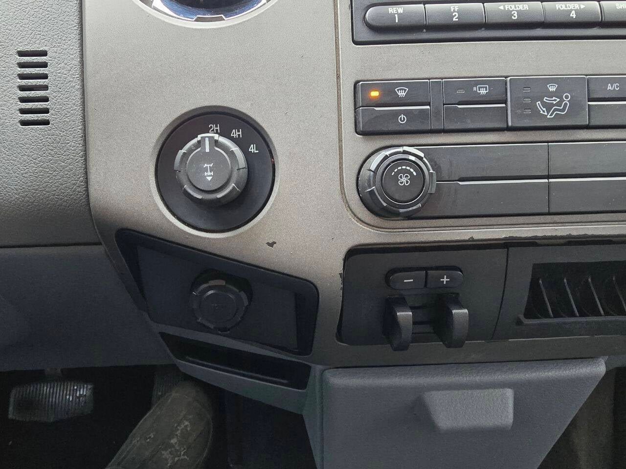 2012 Ford F-250 Super Duty XLT 4x4 4dr Crew Cab 8 ft. LB Pickup