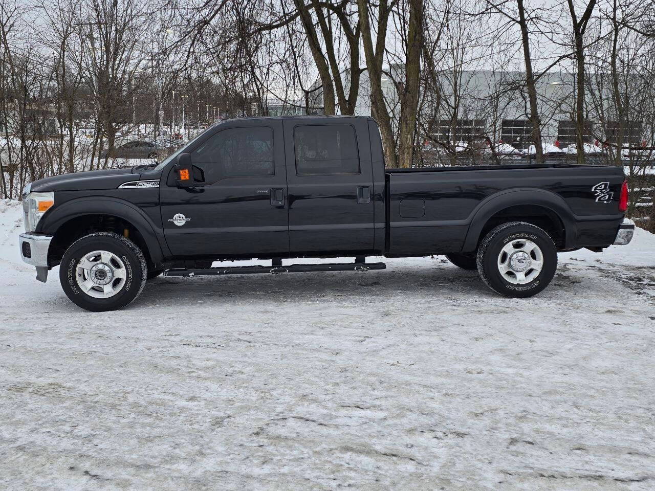 2012 Ford F-250 Super Duty XLT 4x4 4dr Crew Cab 8 ft. LB Pickup