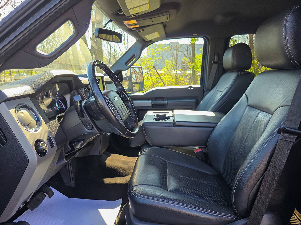 2015 Ford F-350 Super Duty Lariat 4x4 4dr Crew Cab 6.8 ft. SB SRW Pickup