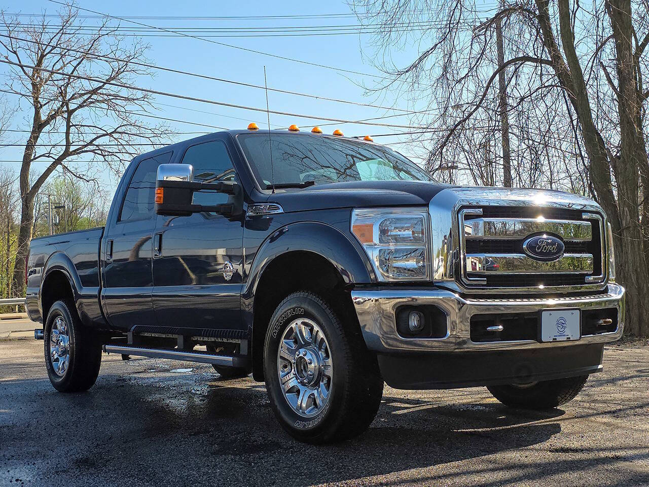 2015 Ford F-350 Super Duty Lariat 4x4 4dr Crew Cab 6.8 ft. SB SRW Pickup