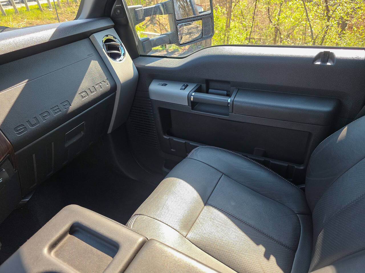 2015 Ford F-350 Super Duty Lariat 4x4 4dr Crew Cab 6.8 ft. SB SRW Pickup