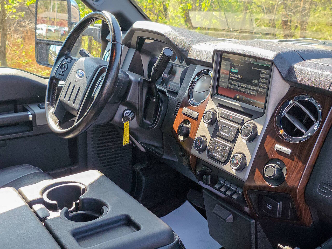 2015 Ford F-350 Super Duty Lariat 4x4 4dr Crew Cab 6.8 ft. SB SRW Pickup