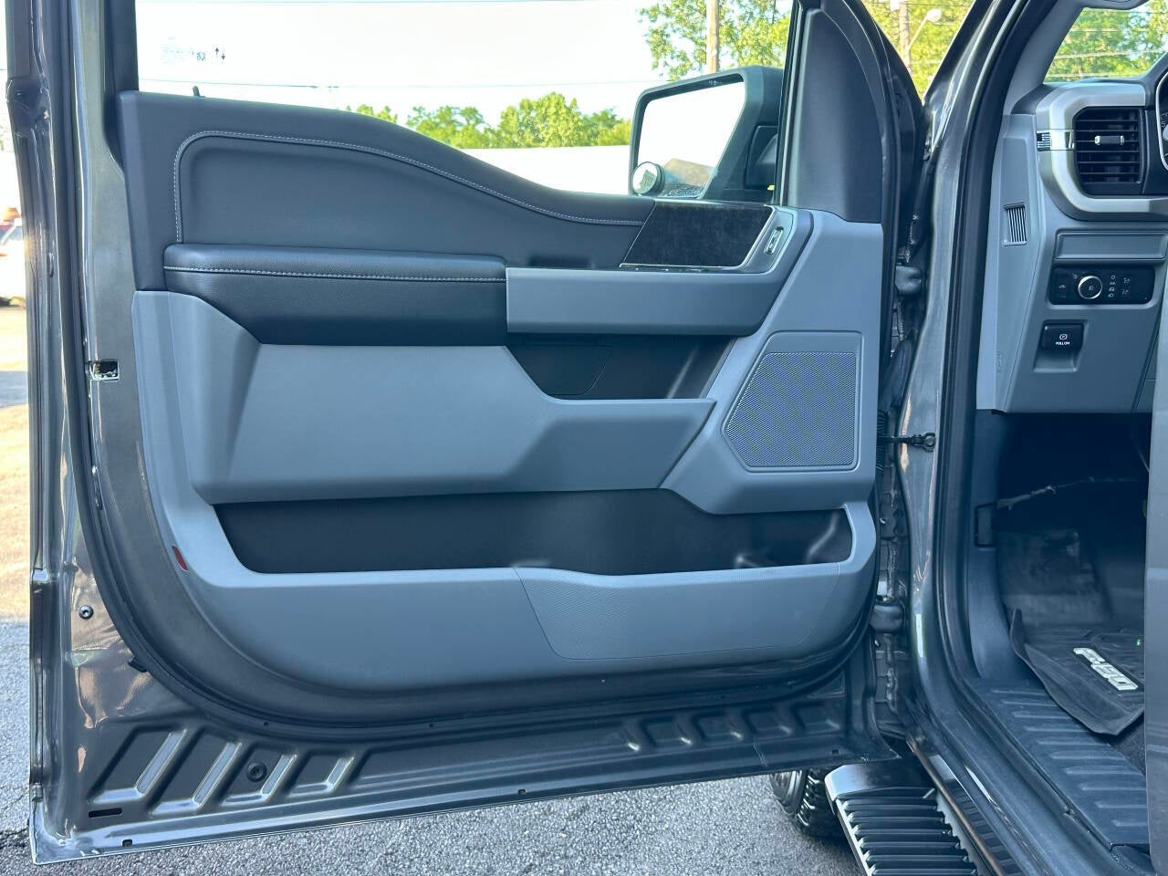 2022 Ford F-150 XLT - Photo 32