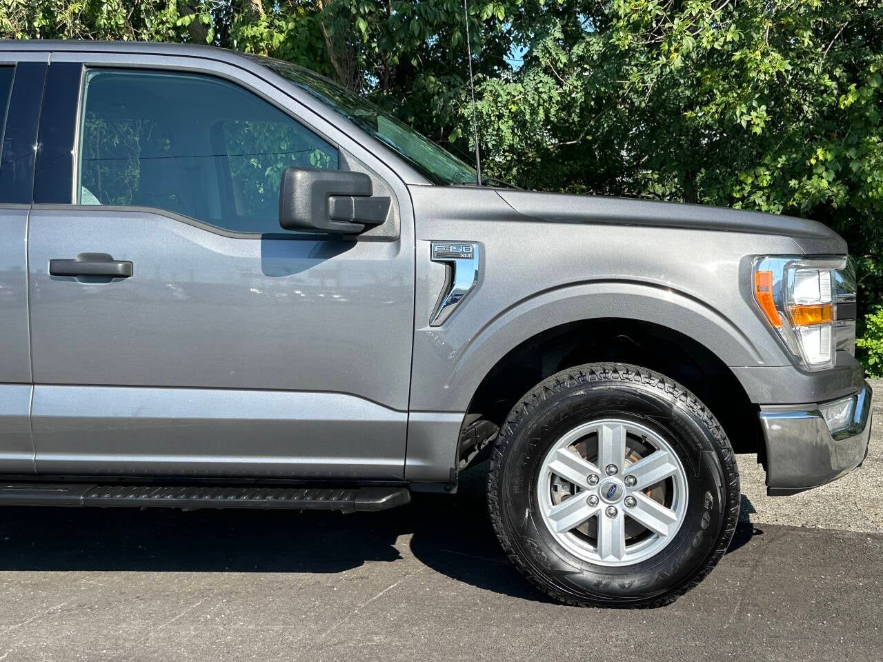 2022 Ford F-150 XLT 4x4 4dr SuperCrew 5.5 ft. SB