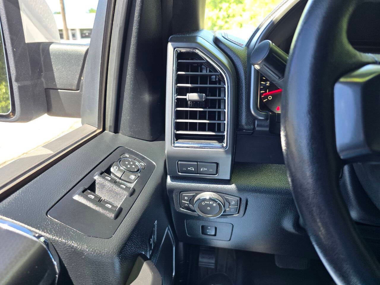 2016 Ford F-150 Lariat 4x4 4dr SuperCrew 5.5 ft. SB