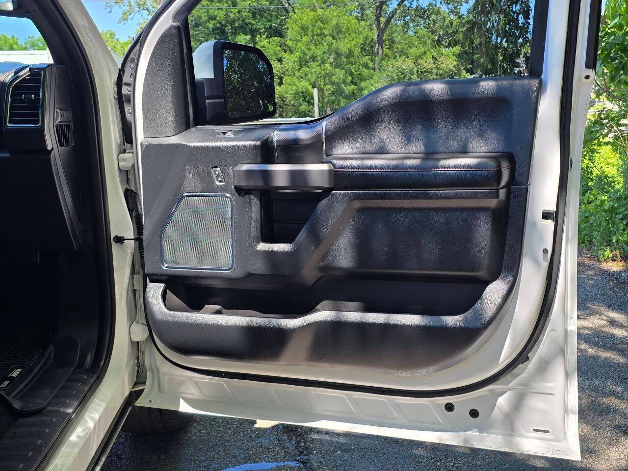 2016 Ford F-150 Lariat 4x4 4dr SuperCrew 5.5 ft. SB