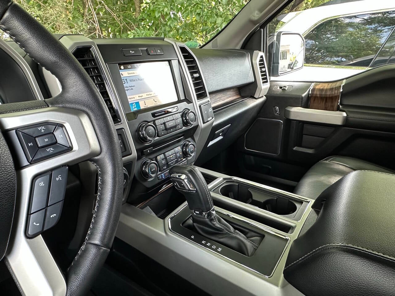2018 Ford F-150 Lariat - Photo 38