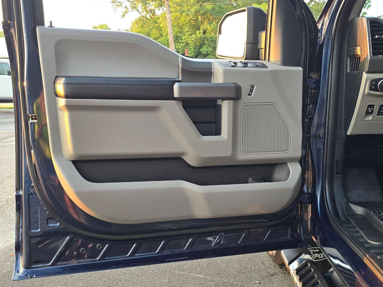 2018 Ford F-150 XLT 4x4 4dr SuperCrew 5.5 ft. SB