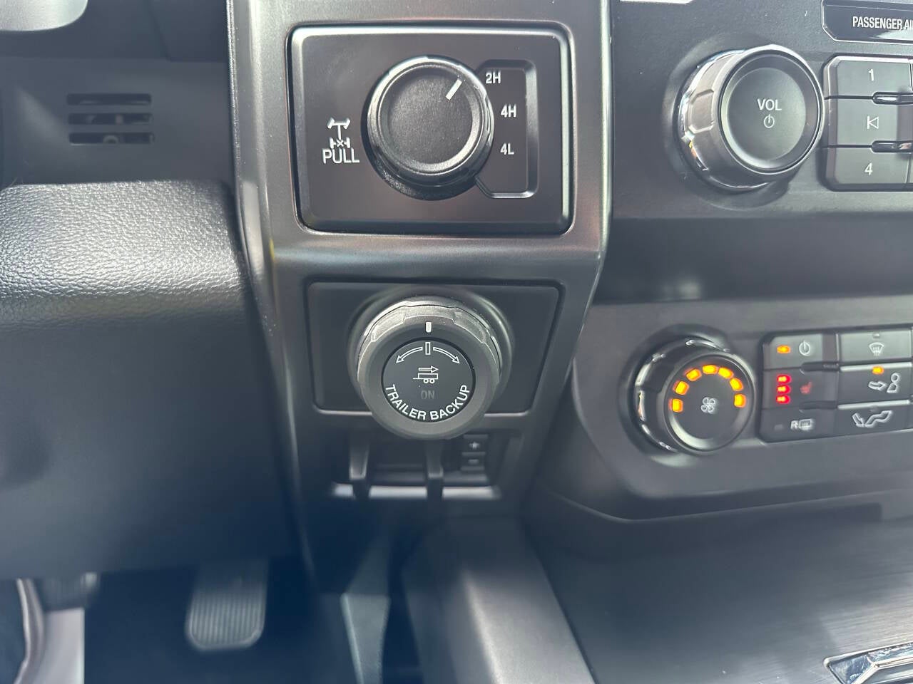 2019 Ford F-150 XLT 4x4 4dr SuperCrew 6.5 ft. SB