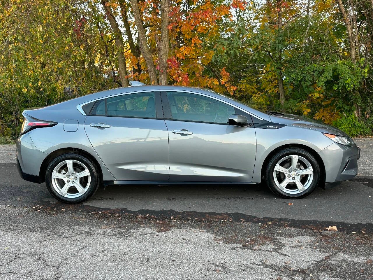 2018 Chevrolet Volt LT 4dr Hatchback