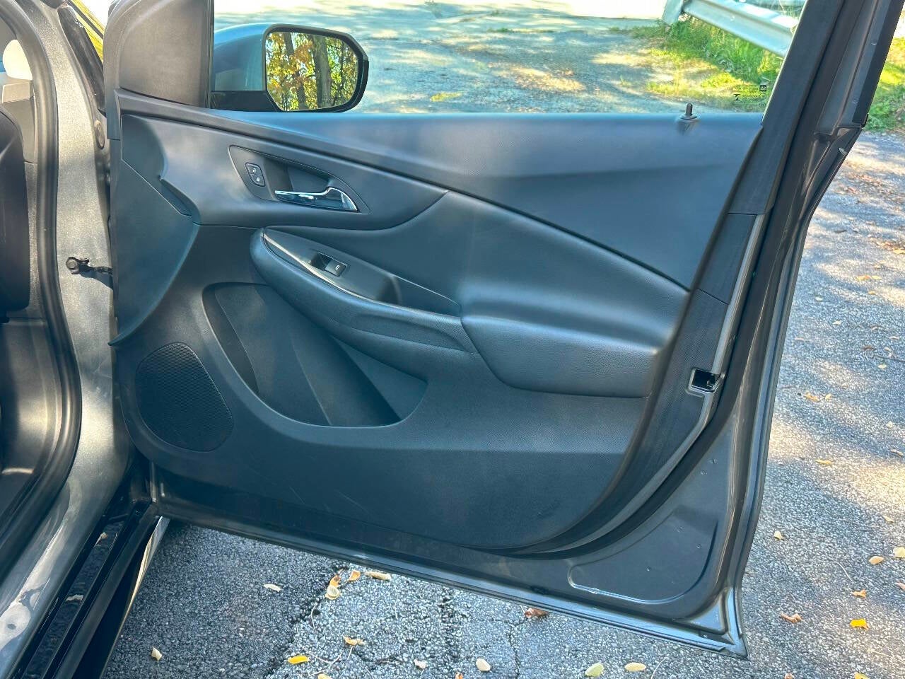 2018 Chevrolet Volt LT 4dr Hatchback