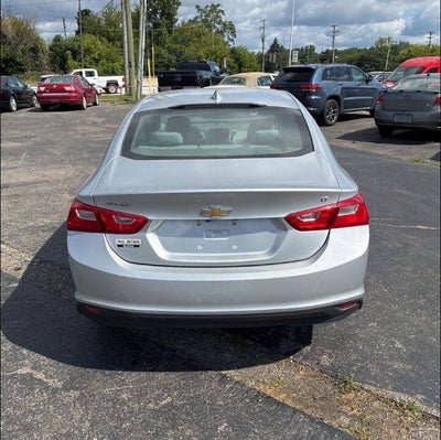 2017 Chevrolet Malibu LT 4dr Sedan