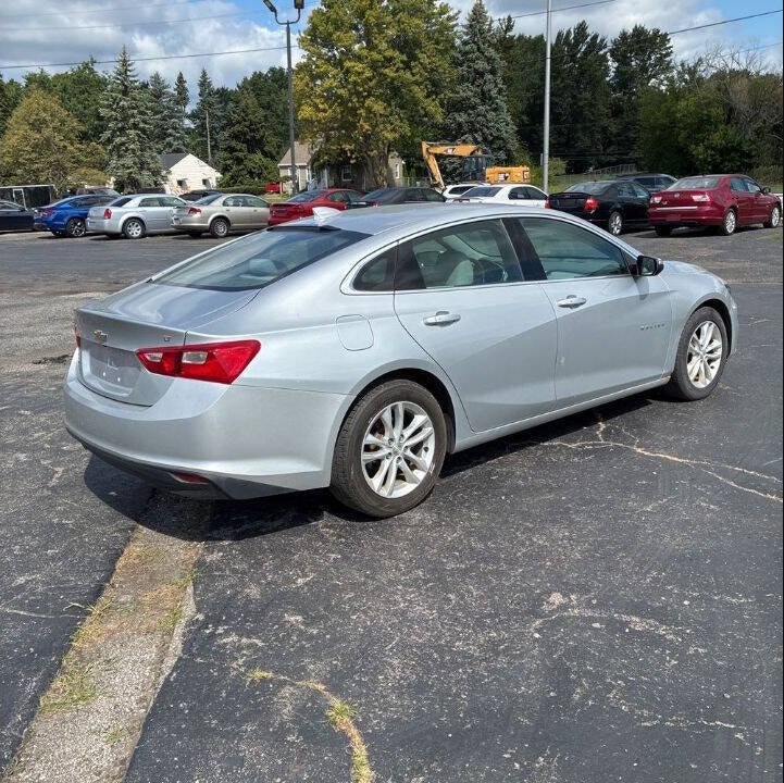 2017 Chevrolet Malibu LT 4dr Sedan