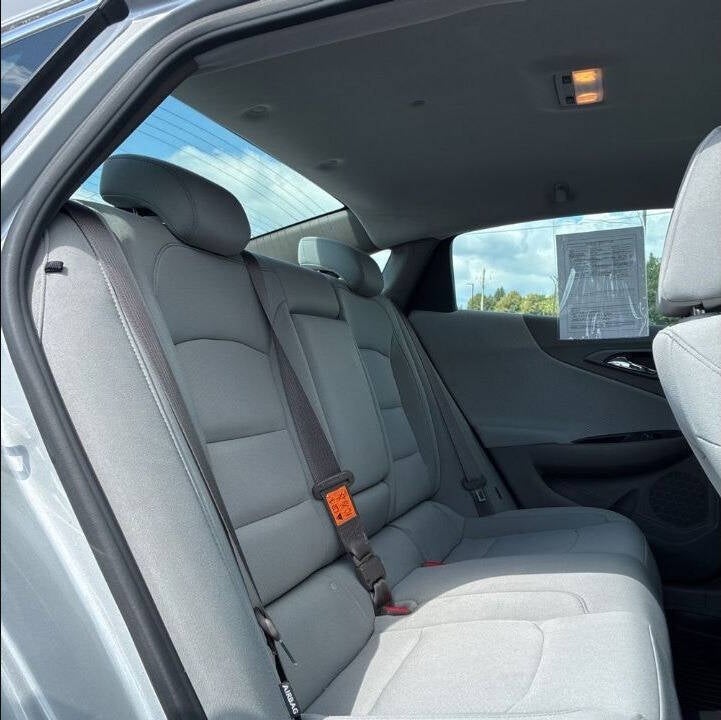2017 Chevrolet Malibu LT 4dr Sedan