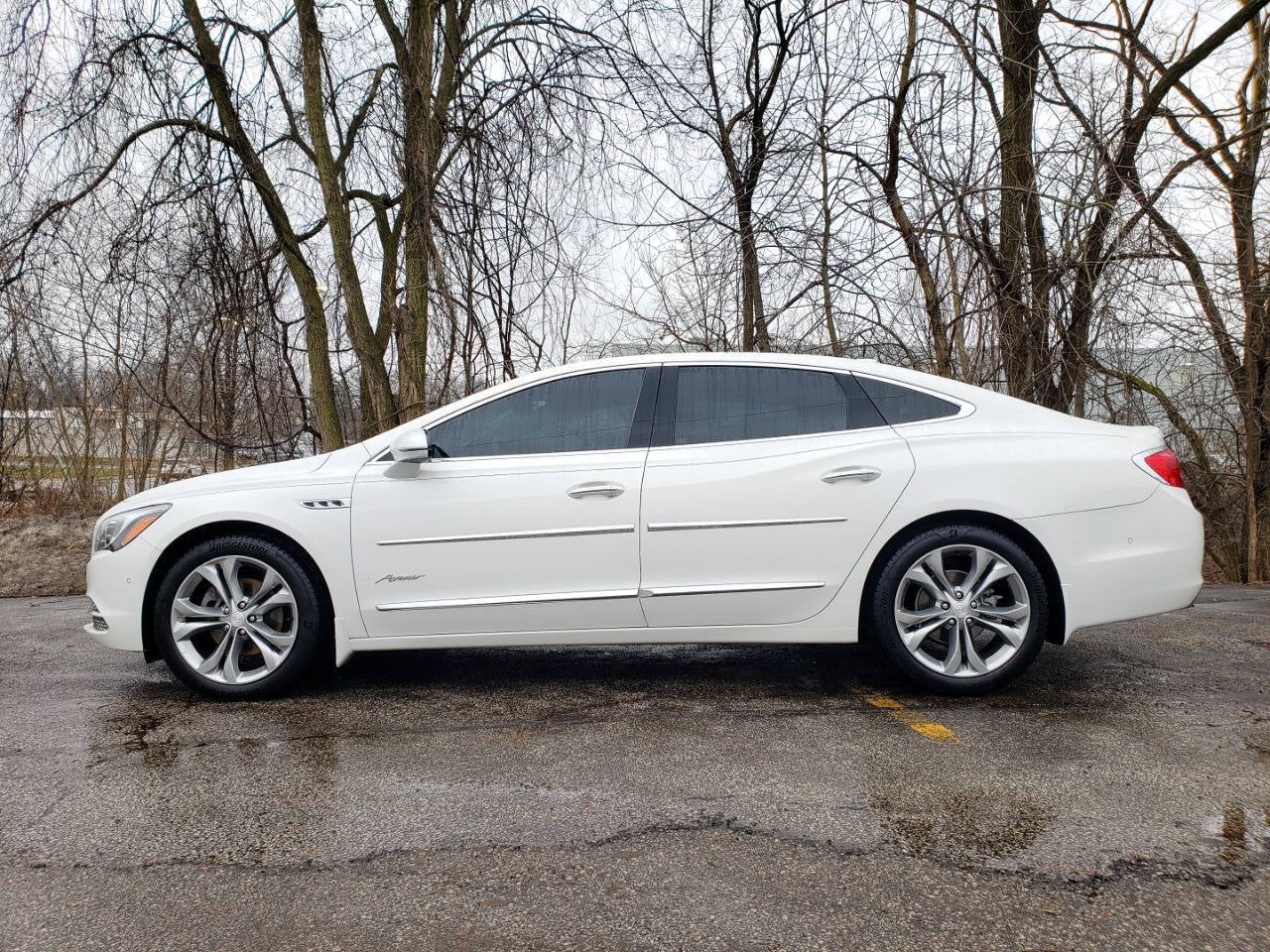 2018 Buick LaCrosse Avenir 4dr Sedan