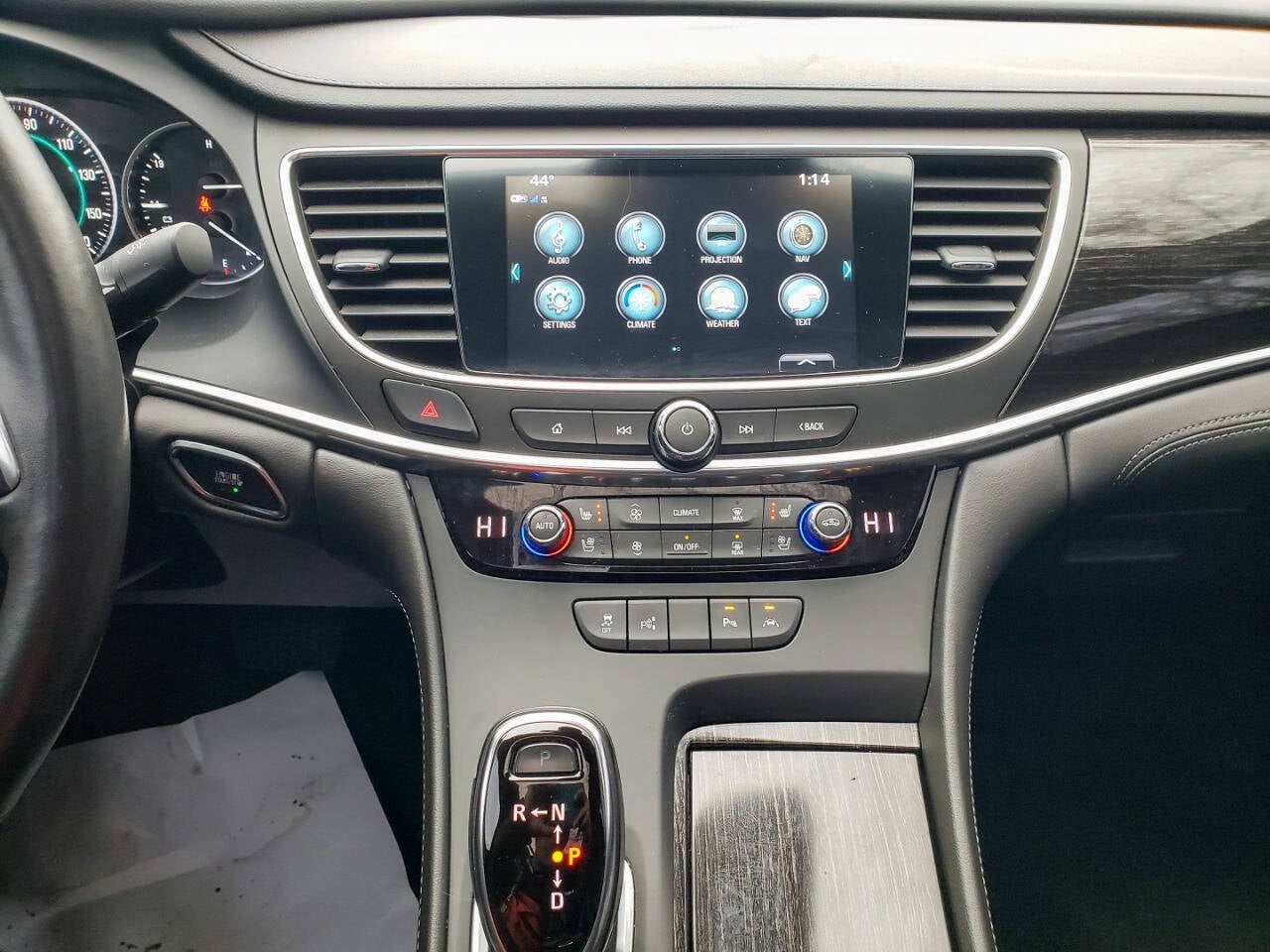 2018 Buick LaCrosse Avenir 4dr Sedan