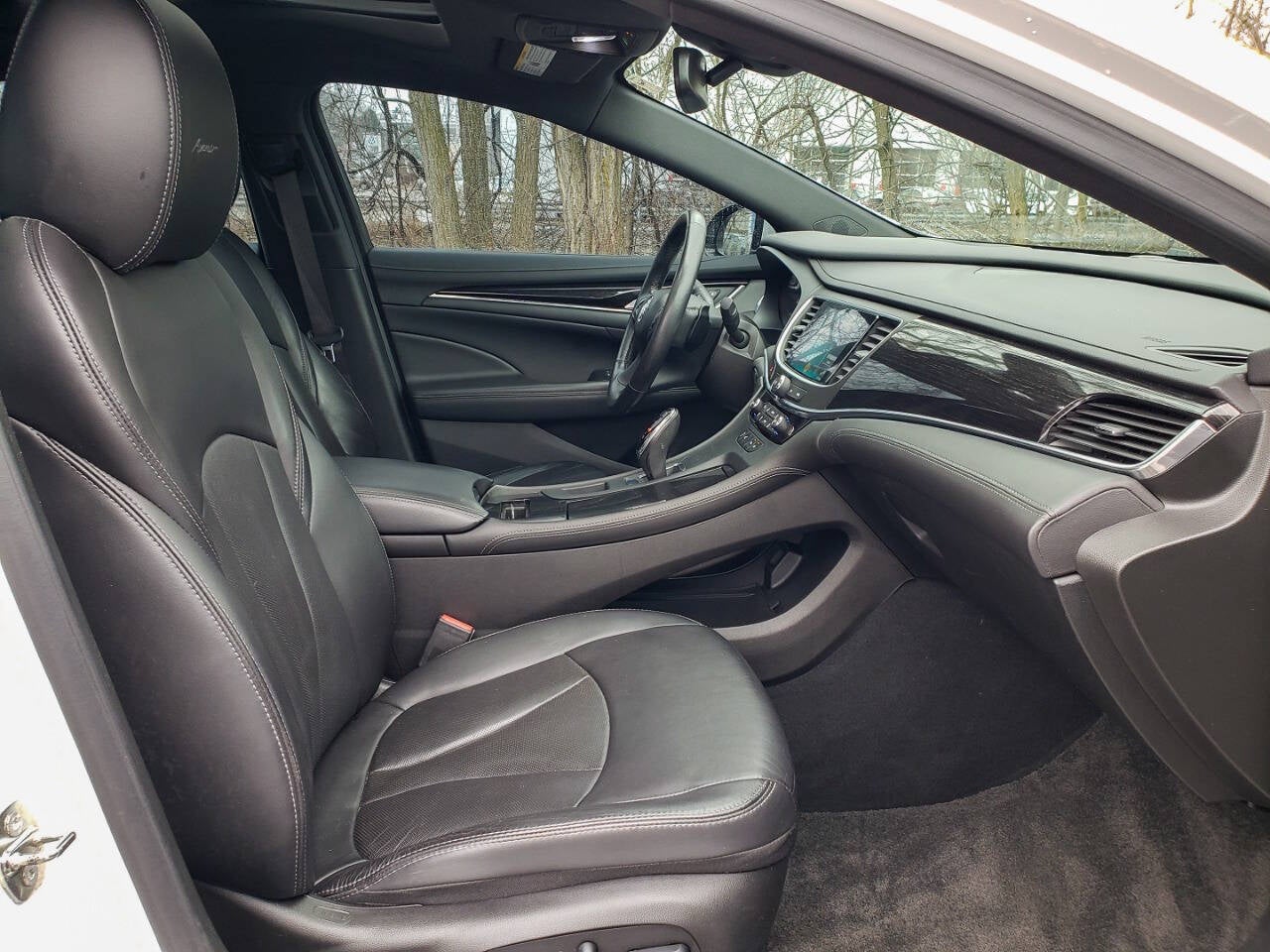 2018 Buick LaCrosse Avenir 4dr Sedan