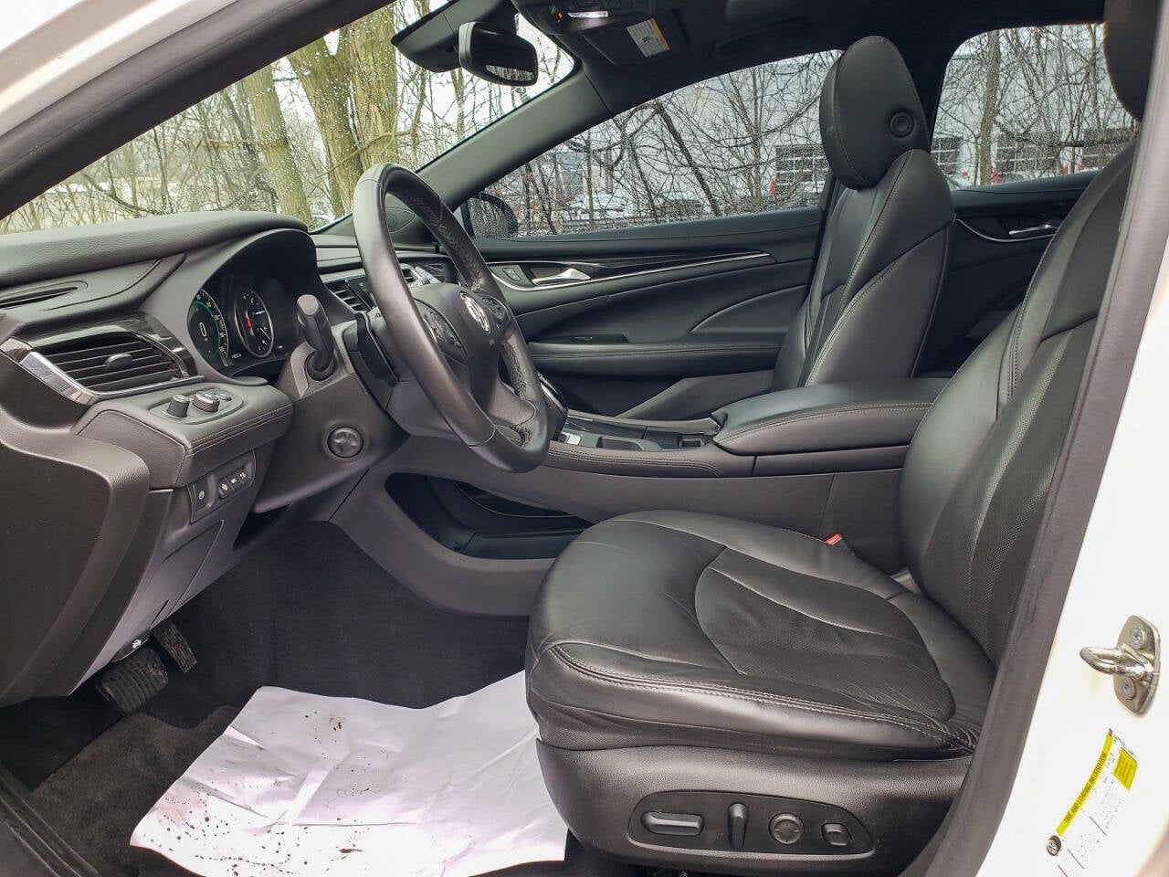 2018 Buick LaCrosse Avenir 4dr Sedan