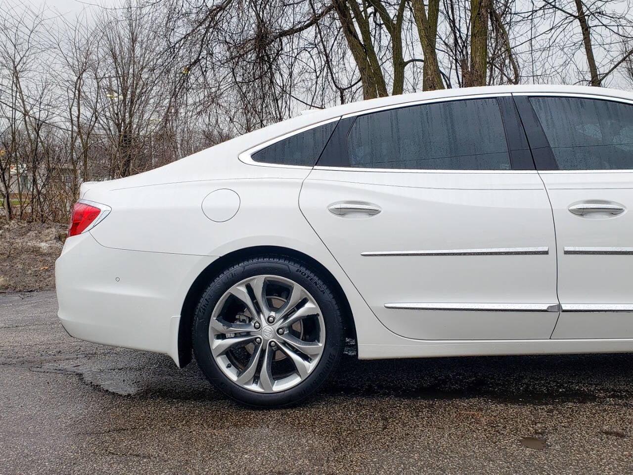 2018 Buick LaCrosse Avenir 4dr Sedan