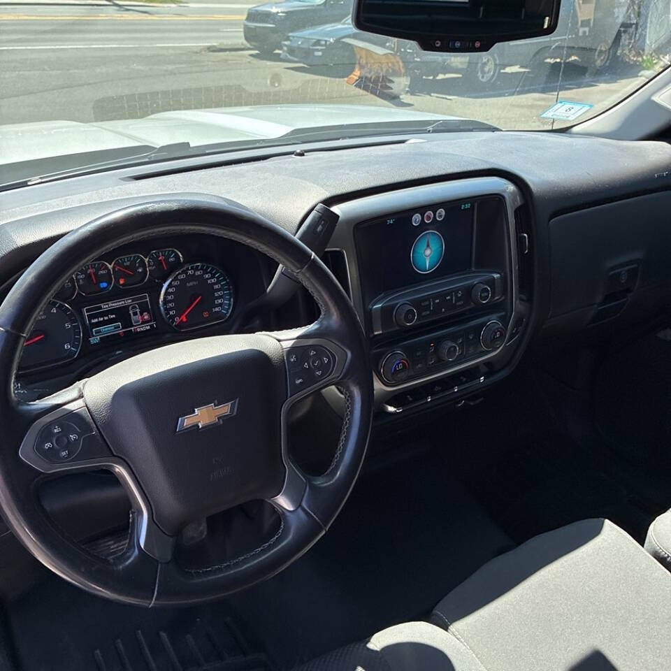 2015 Chevrolet Silverado 2500HD LT 4x4 4dr Crew Cab SB