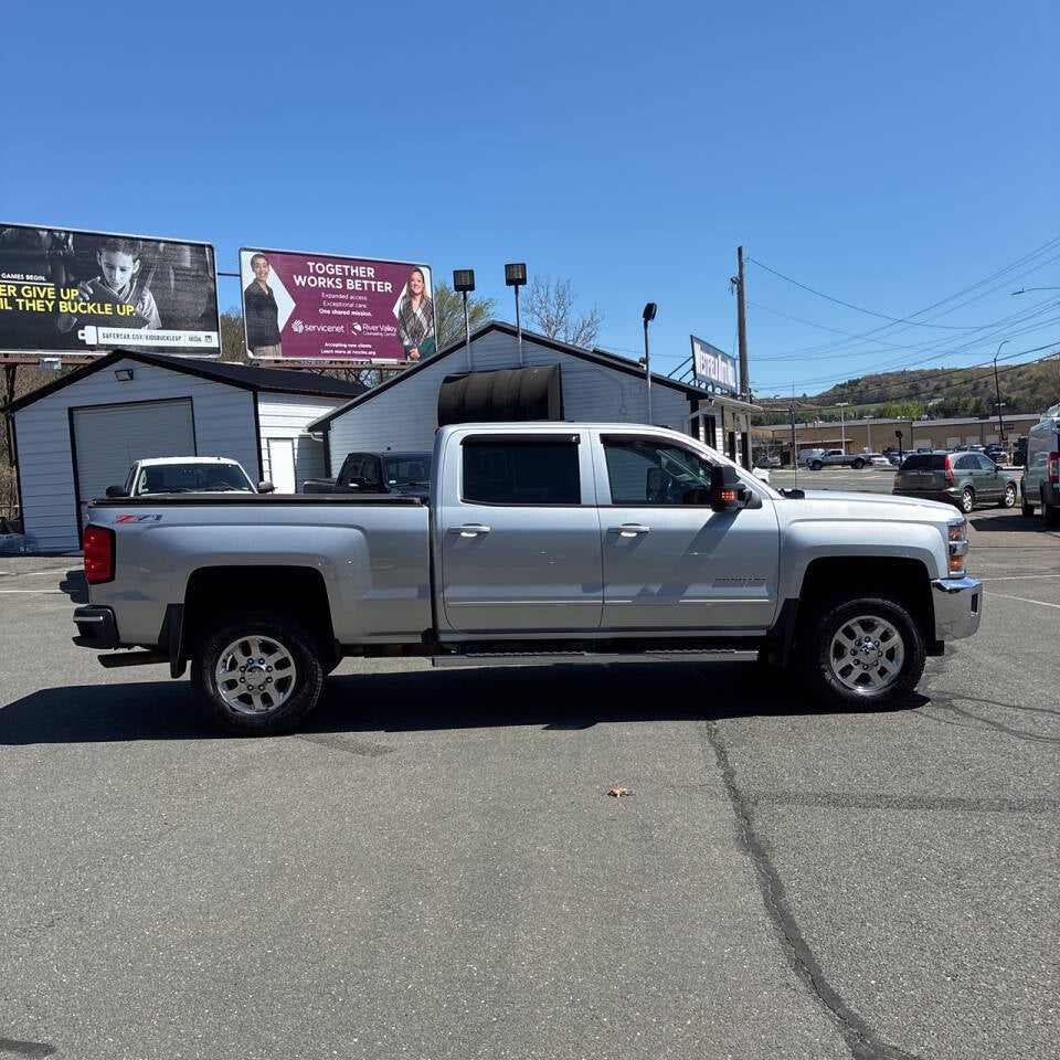 2015 Chevrolet Silverado 2500HD LT 4x4 4dr Crew Cab SB