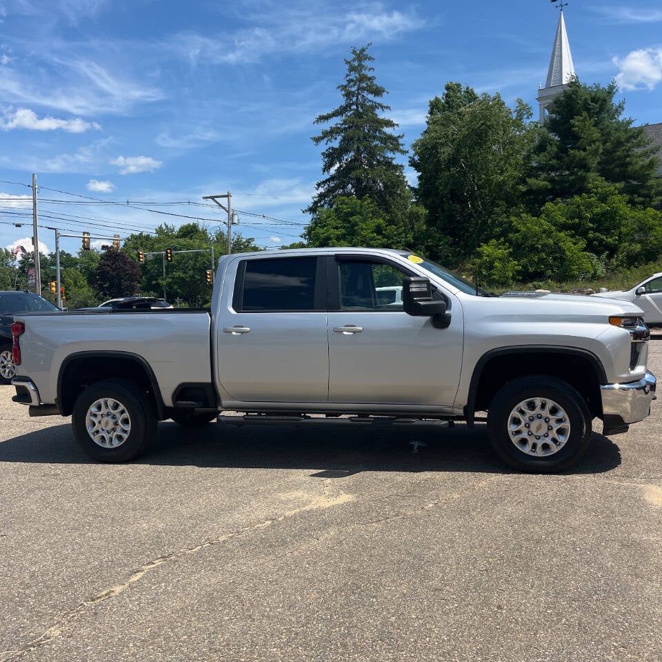 2021 Chevrolet Silverado 3500HD LT 4x4 4dr Crew Cab SB SRW