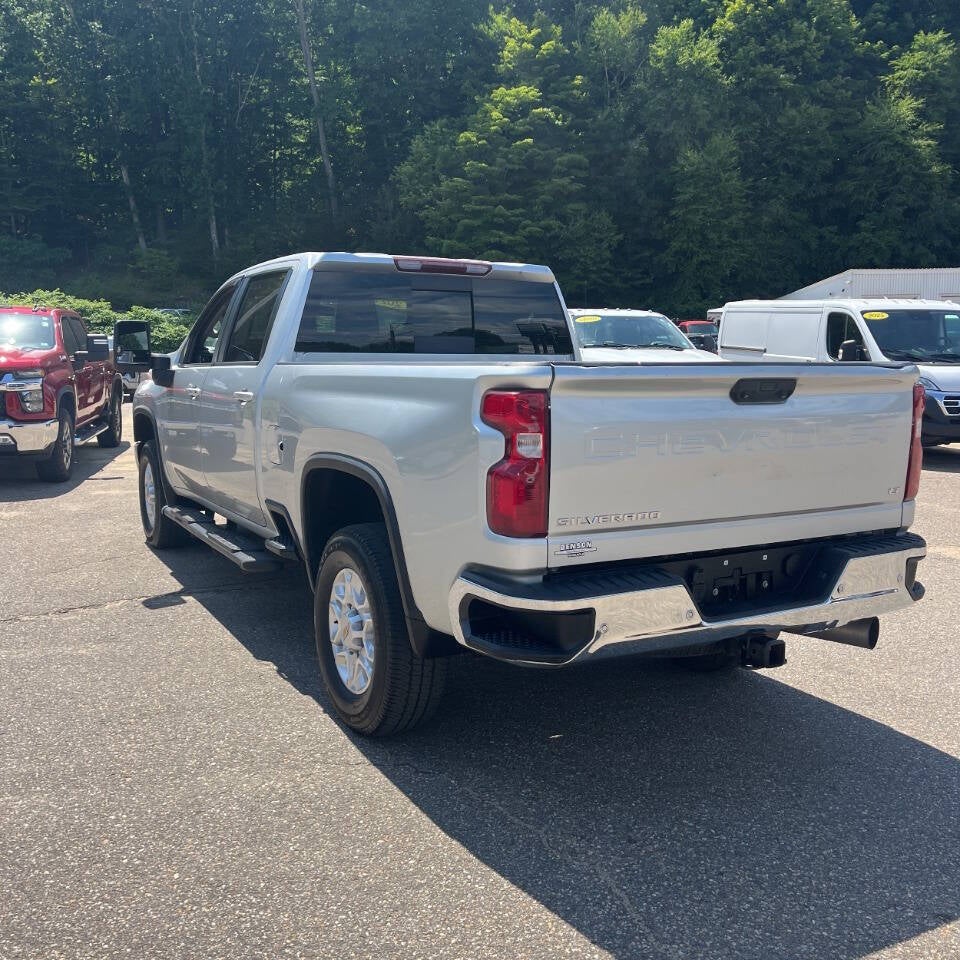2021 Chevrolet Silverado 3500HD LT 4x4 4dr Crew Cab SB SRW