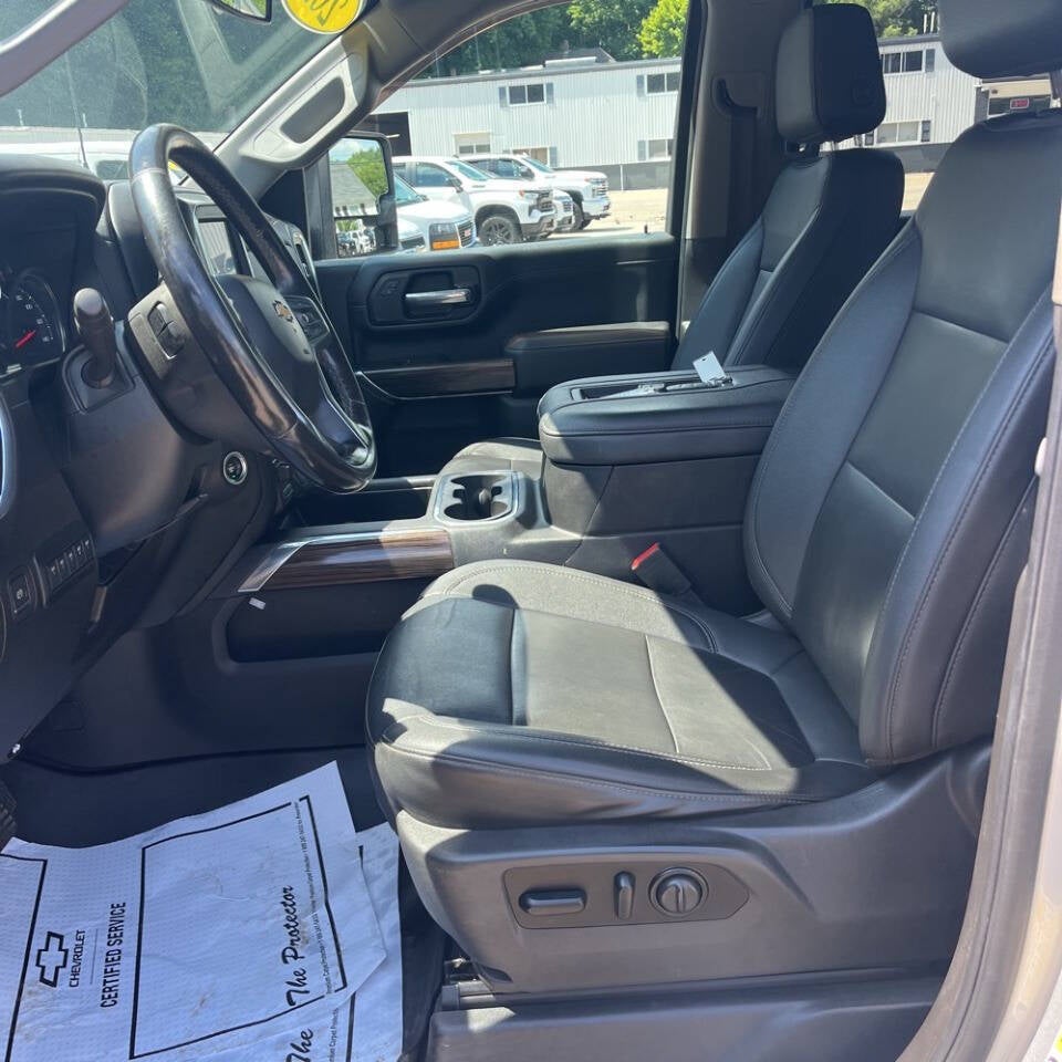 2021 Chevrolet Silverado 3500HD LT 4x4 4dr Crew Cab SB SRW