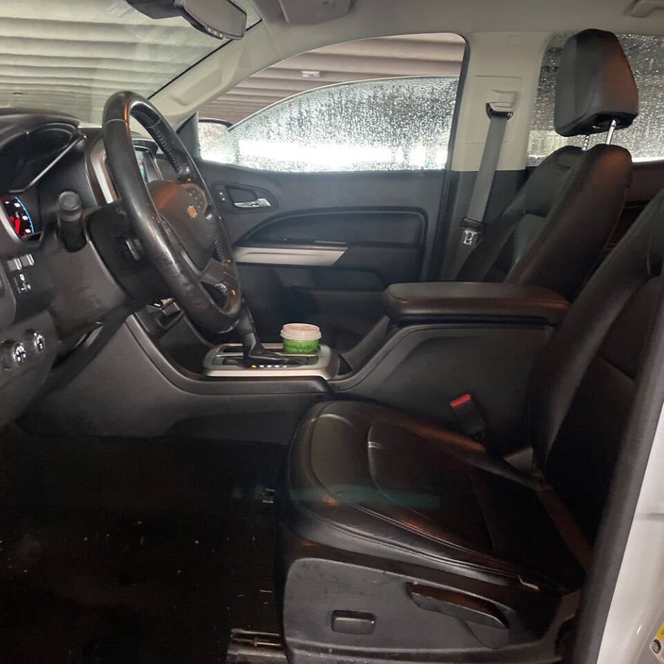 2017 Chevrolet Colorado LT 4x4 4dr Crew Cab 5 ft. SB