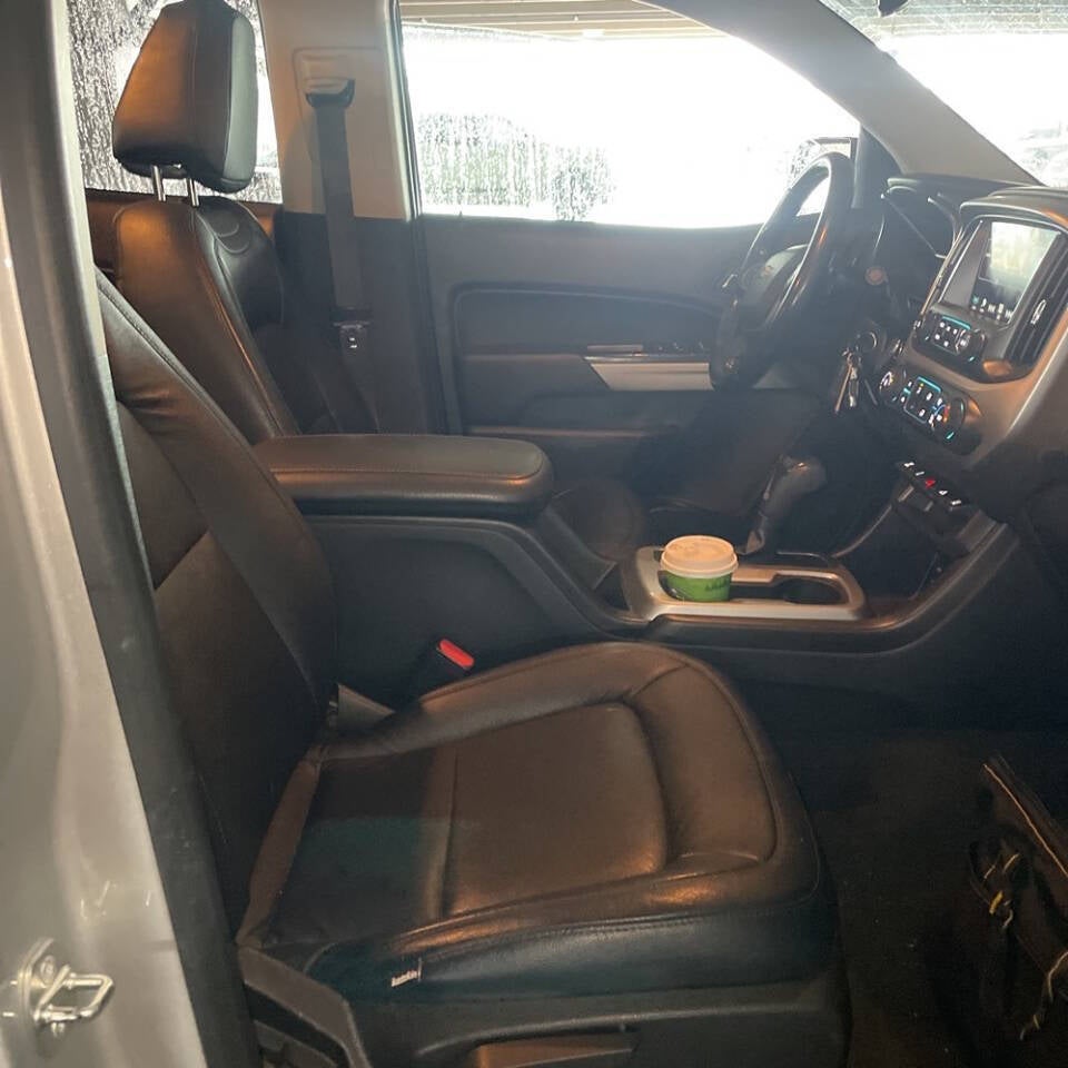 2017 Chevrolet Colorado LT 4x4 4dr Crew Cab 5 ft. SB