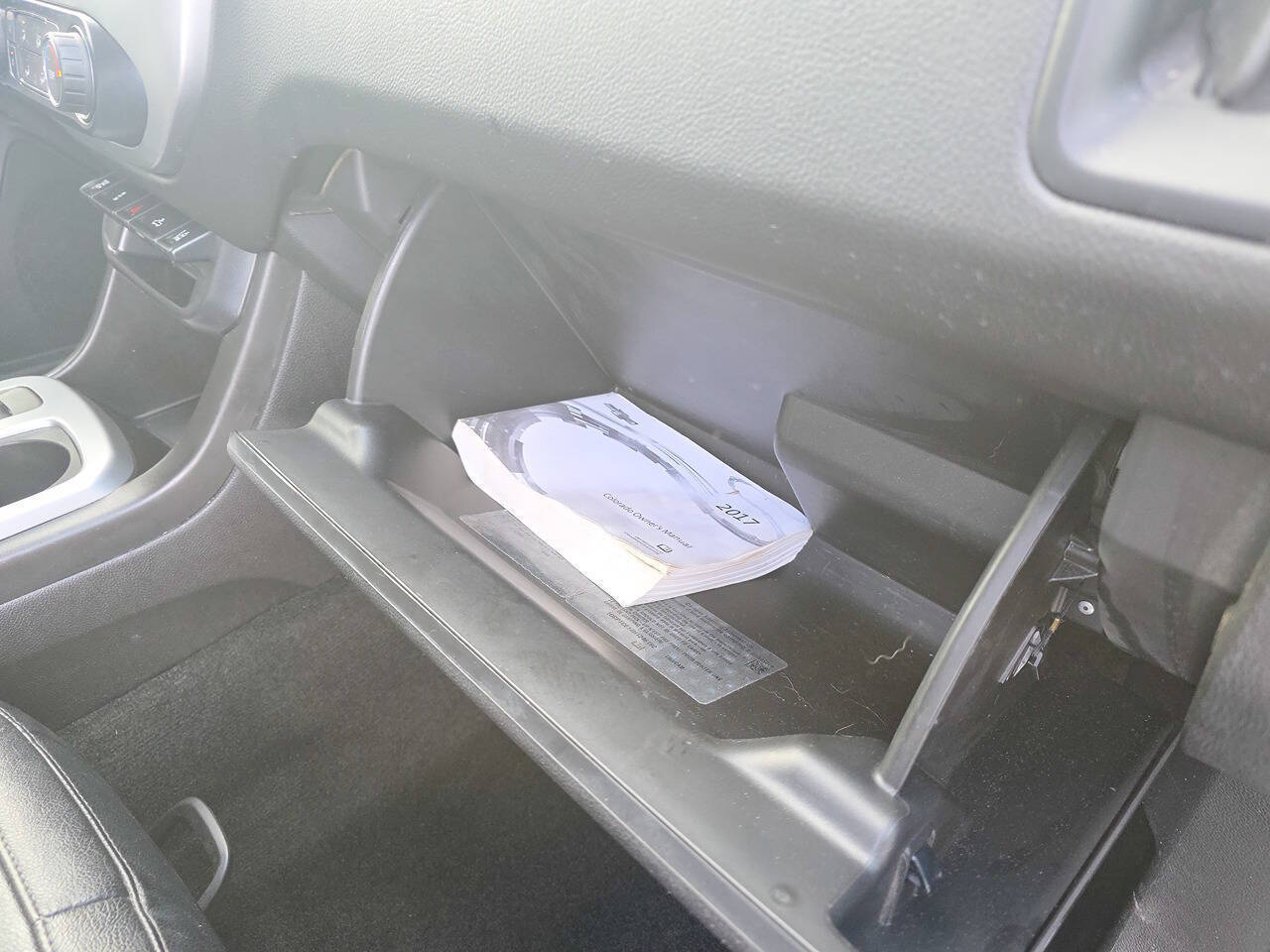 2017 Chevrolet Colorado LT 4x4 4dr Crew Cab 5 ft. SB