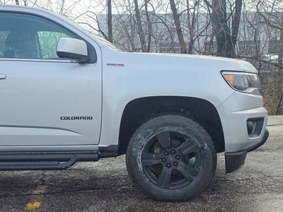 2017 Chevrolet Colorado LT 4x4 4dr Crew Cab 5 ft. SB