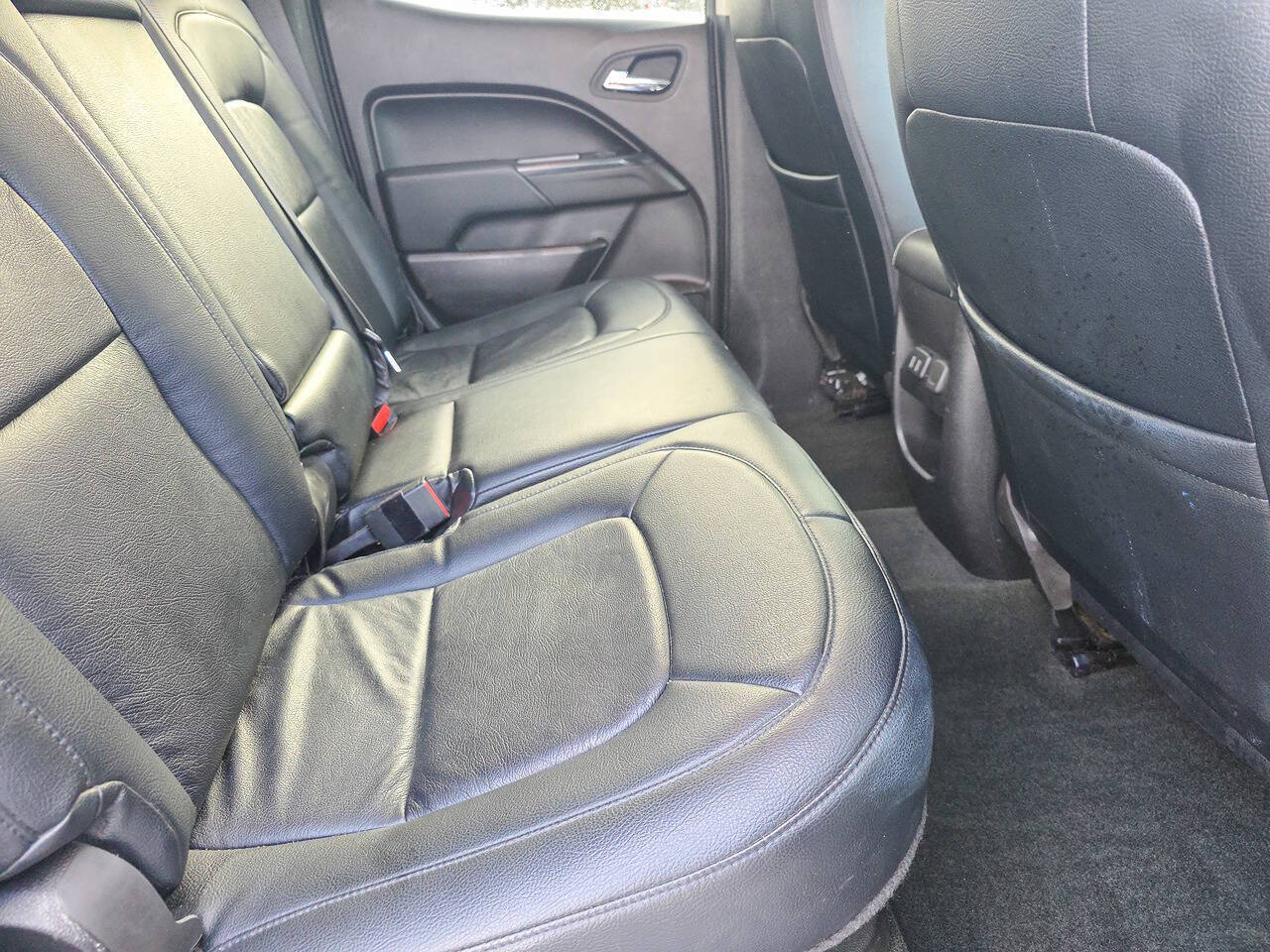 2017 Chevrolet Colorado LT 4x4 4dr Crew Cab 5 ft. SB