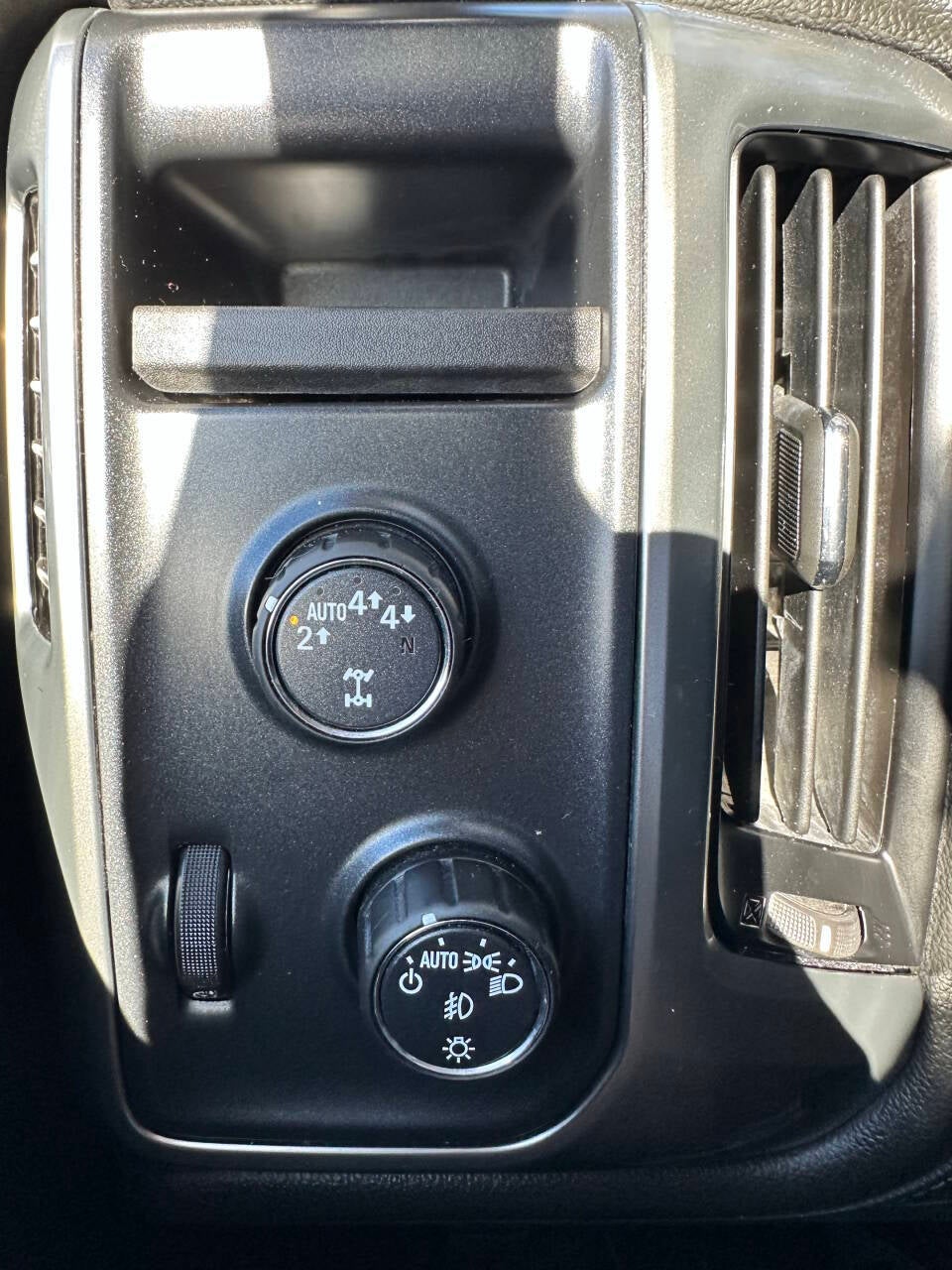 2018 Chevrolet Silverado 1500 LTZ 4x4 4dr Double Cab 6.5 ft. SB