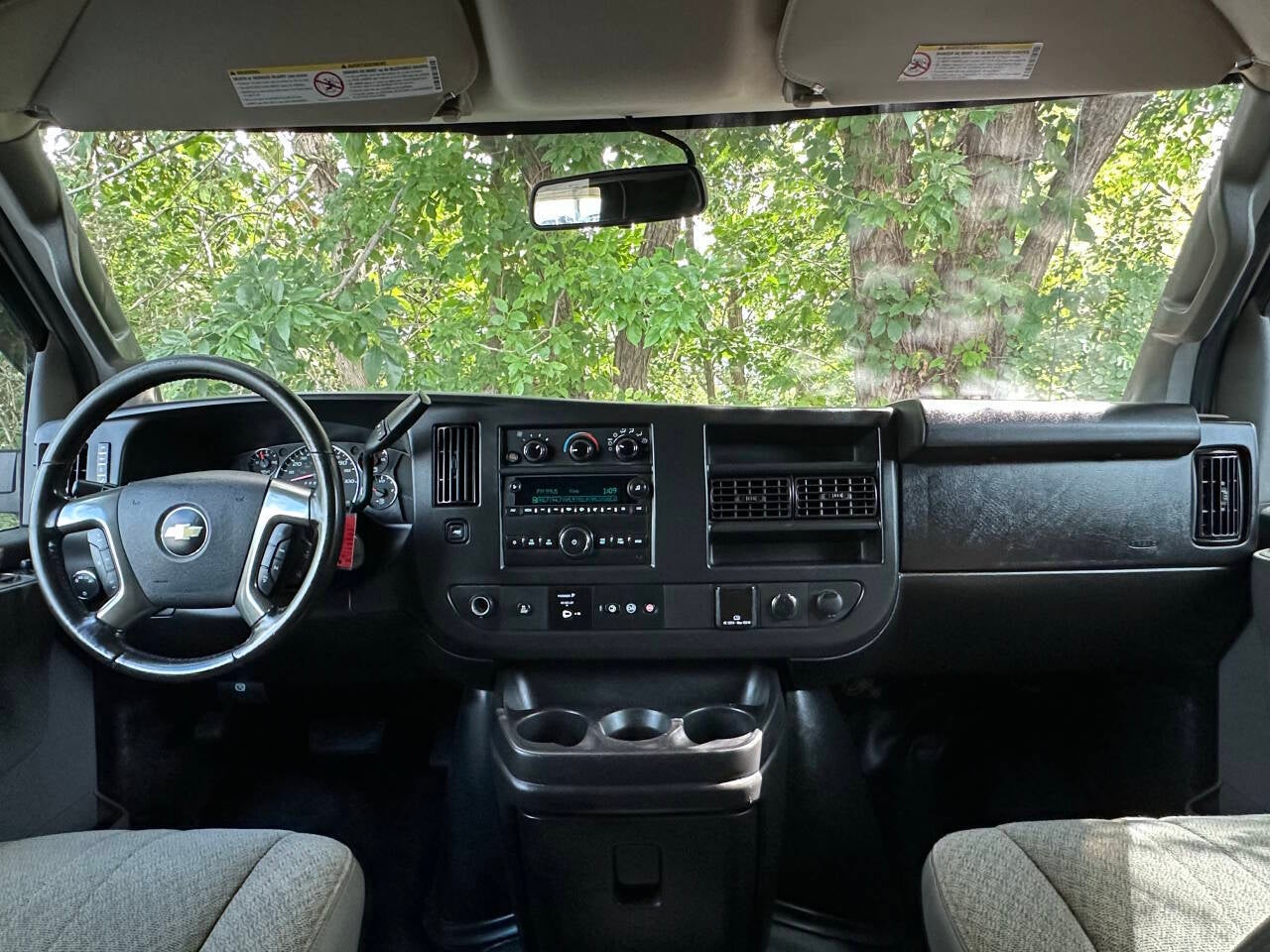 2018 Chevrolet Express Cargo Work Van - Photo 29