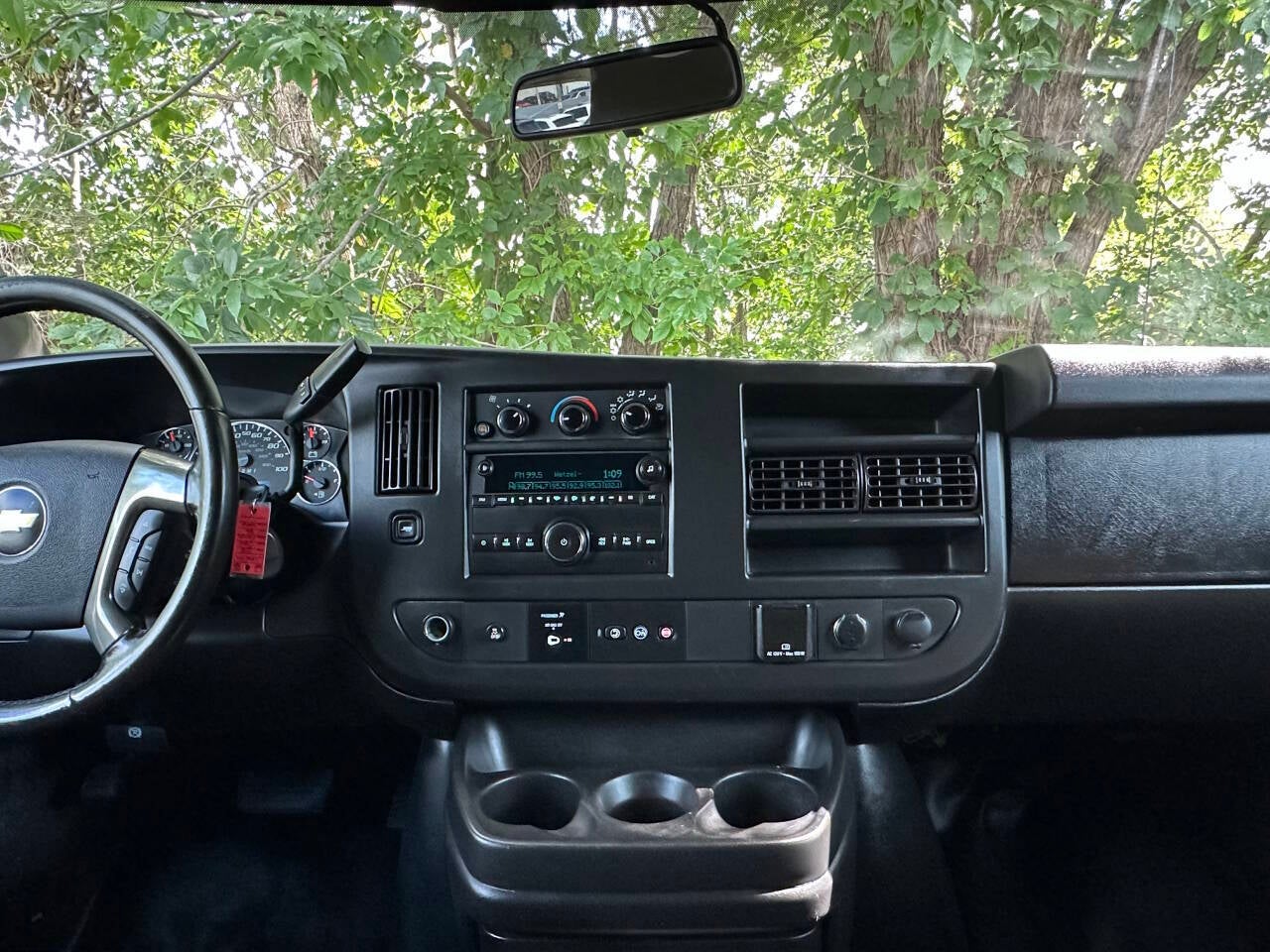 2018 Chevrolet Express Cargo Work Van - Photo 30