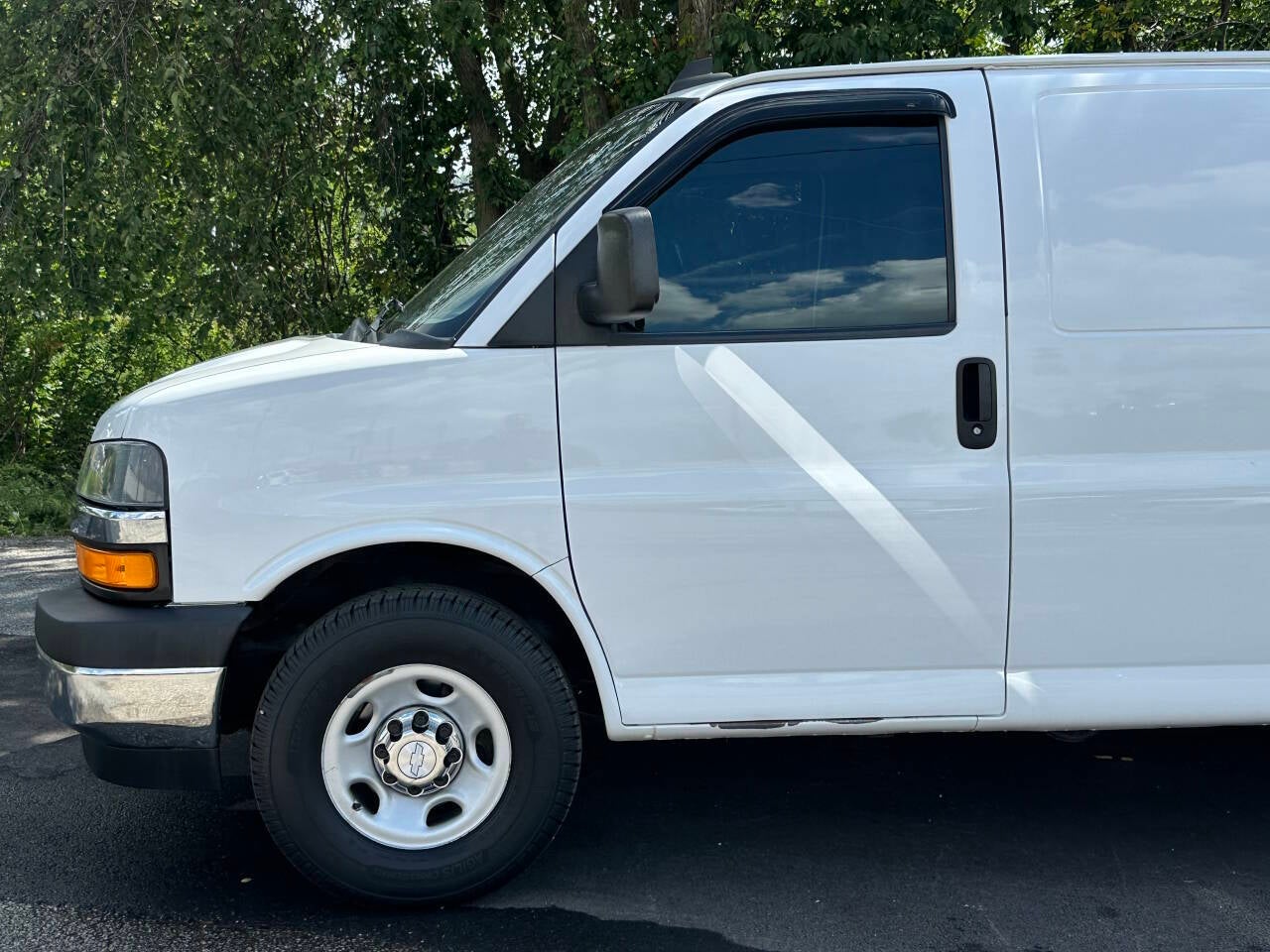 2018 Chevrolet Express Cargo Work Van - Photo 41